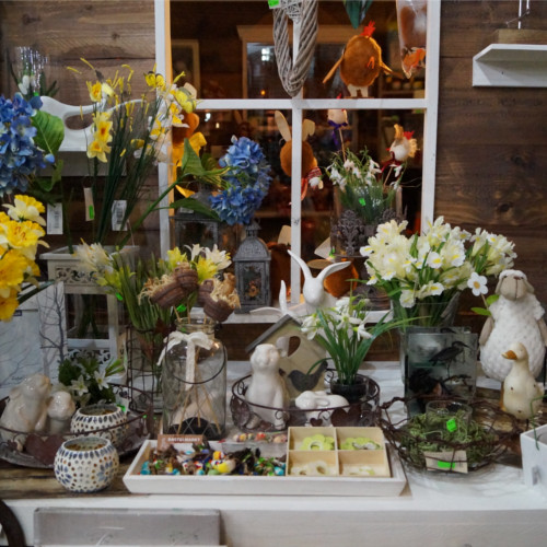 Fenster mit Dekorationsgegenstände